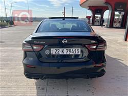 Nissan Maxima